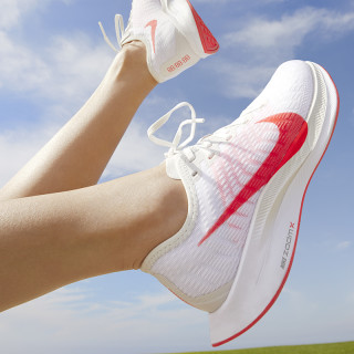 Nike官方耐克超级飞马ZOOM PEGASUS TURBO 2女子跑步运动鞋AT8242 38.5 008浅银灰/激光红/白色/浅烟灰