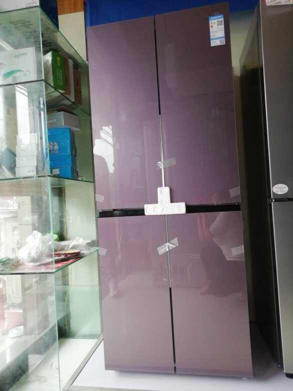这款冰箱颜色好，价格实惠，物超所值，卖的