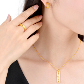 七夕情人节礼物 周生生足金六字真言大明咒黄金耳环耳钉耳饰女款 8321