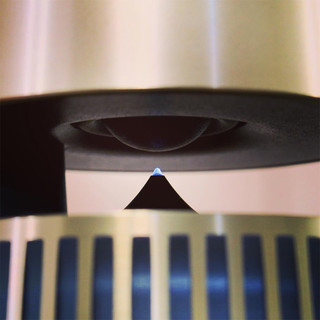 BANG&OLUFSEN 铂傲 BeoSound 2 桌面蓝牙音箱
