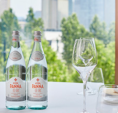 Acqua Panna/普娜饮用水天然泉水750ml*12玻璃瓶/箱意大利进口