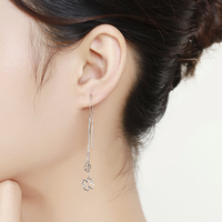 六福珠宝 L04TBPE0001 Pt950 四叶草铂金耳线 1.84克