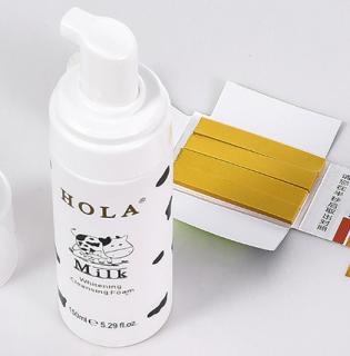 hola 赫拉 牛奶雪肤系列 氨基酸洗面奶洁面乳 300ml