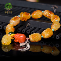福戴波罗的海俄料天然满蜜鸡油黄蜜蜡苏工貔貅手串搭配南红手链女