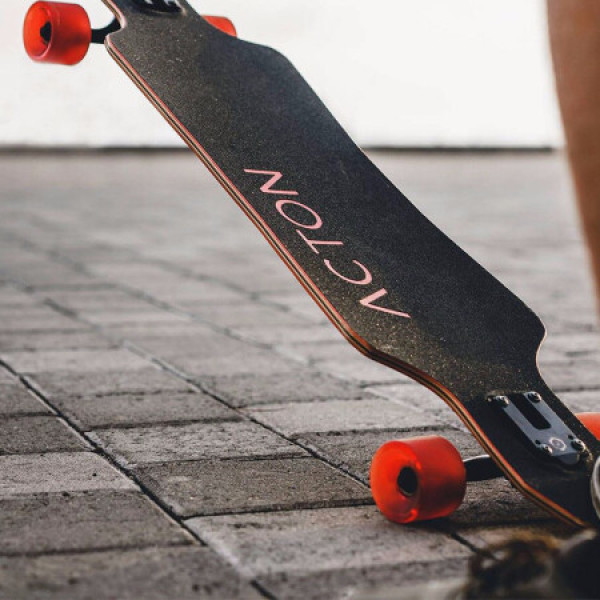 【youpin/小米有品滑板运动】小米有品 阿克顿(acton)全能板 八层枫木