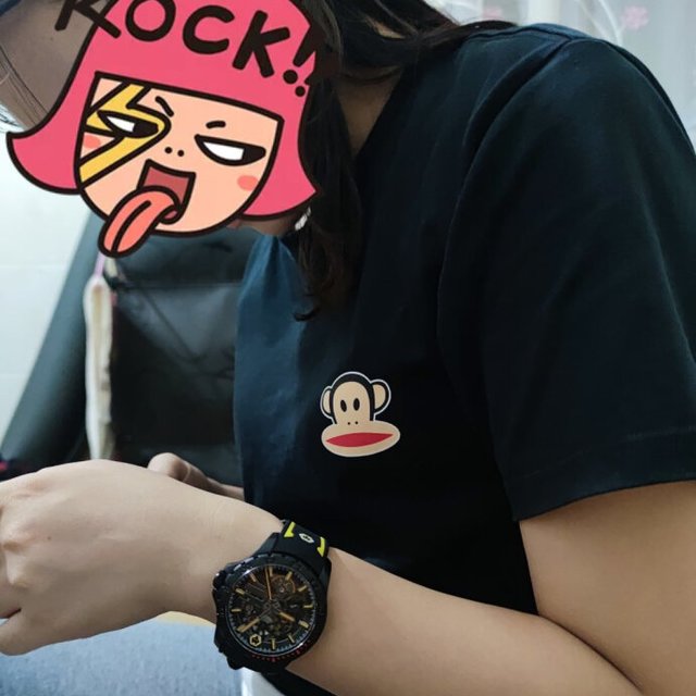 挺好的好看，个性百搭也不贵做工也挺好的，
