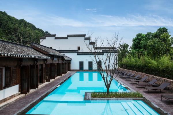 再降价:绍兴顶级酒店,还有周末不加价!绍兴兰亭璞燊酒店(原兰亭安麓)60㎡宛委阁套房2晚+早餐+国风体验+旅拍等