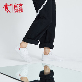 乔丹官方旗舰板鞋女2020春秋家新品官网旗舰革面小白鞋滑板鞋女 白色/银色 38