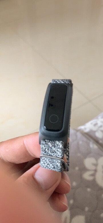 质量很好,看着也好看,电话提醒非常方便,