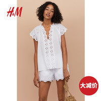 HM 女装上衣女短袖衣服夏季V领设计感刺绣镂空白色衬衫女 0758186