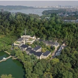 旅游品类日 杭州玉皇山庄 丽景双床房1晚(含美式咖啡1杯+210元家庭套餐1份)