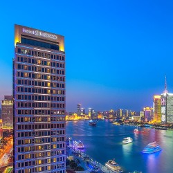 限量升级江景房!上海外滩英迪格酒店 豪华房1晚(含观光巴士+饮料券)