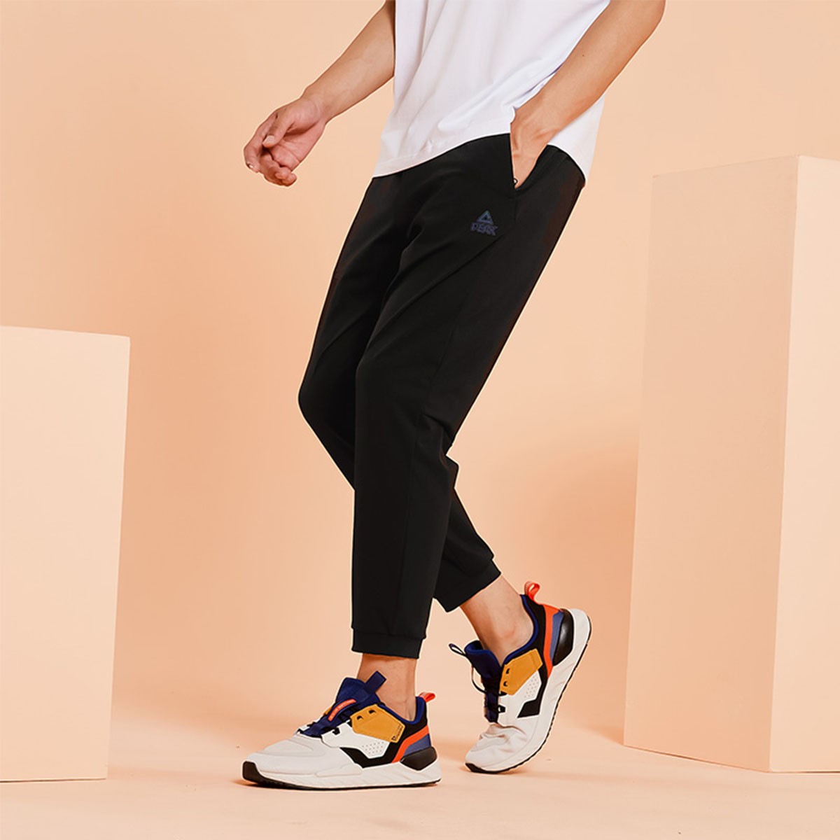 限尺码: peak 匹克 f3022770020 男士运动裤针织束脚裤