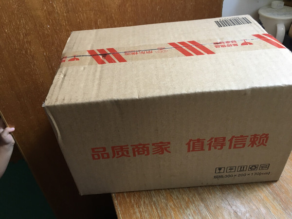 产品质感:很好用,很薄,香香的味道使用感