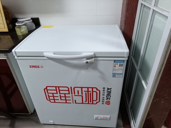 容量大小：空间很大，家里650L的冰箱空