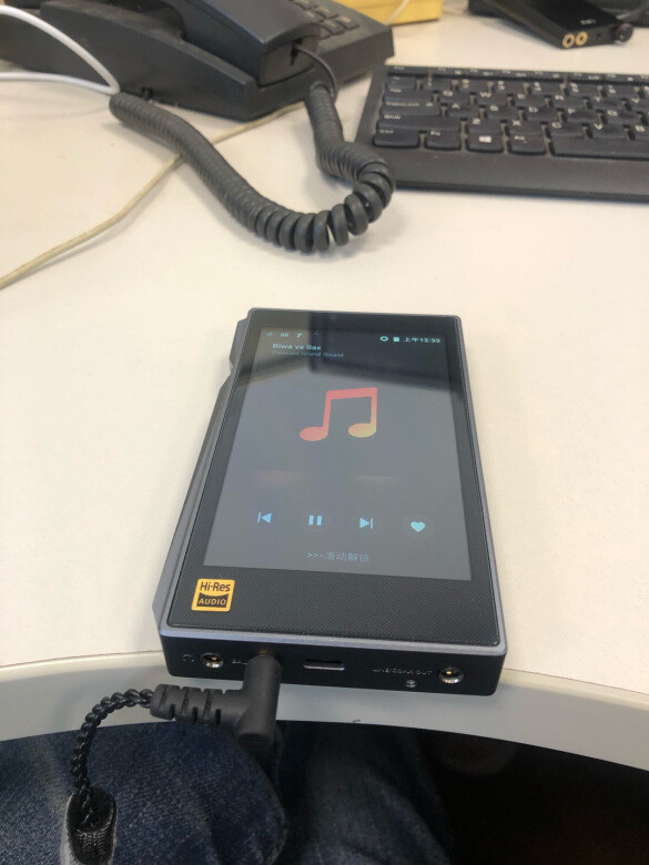 音质音效:akm的声音我个人非常喜欢,还