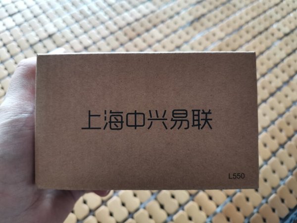 外形外观：给我妈买的老年机，外形不错，手