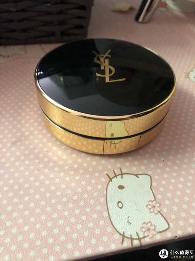 圣罗兰面部彩妆