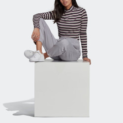 adidas 阿迪达斯 三叶草 GU0833 女士运动长袖T恤