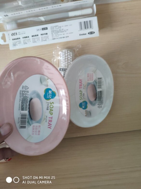 样子不错颜色也很好看，还没拆包装，感觉不