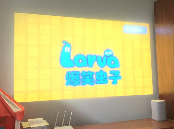 感觉非常不错,就是不太会调整距离,投影色