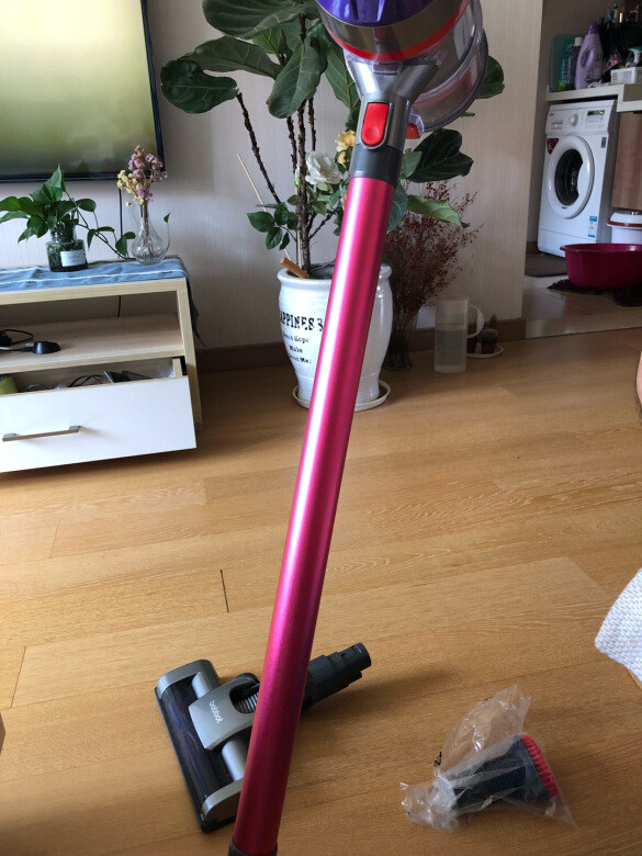 很好用,吸力够用了,随时随地吸,家里更干