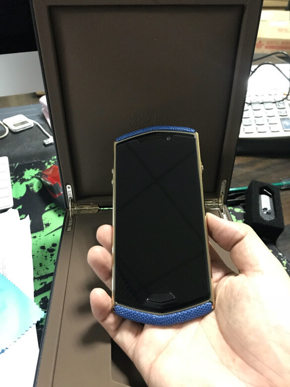手机到手闷骚蓝很惊艳很漂亮值得拥有开心的
