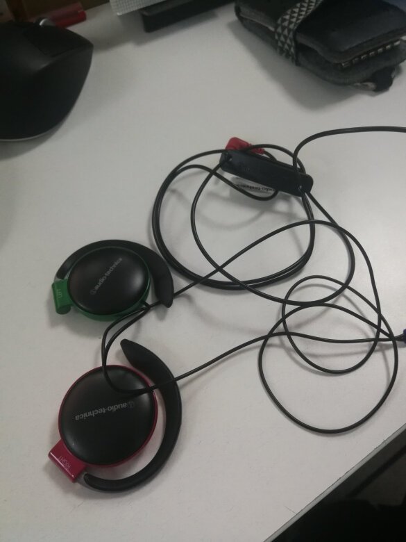 这个颜色确实非常狂热，不愧是狂热色。音质