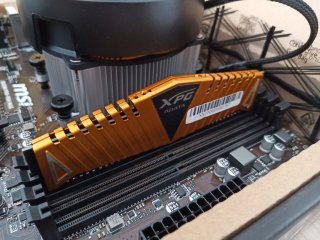 adata威刚xpg系列威龙z1ddr43200mhz台式机内存马甲条金色8gb