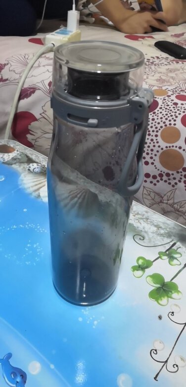 产品气味：产品没有味道，一点别的气味也没