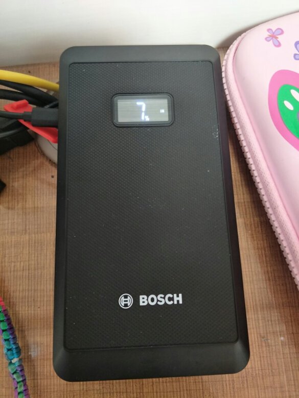 用输出2.5a充电时间为3个半小时。手机