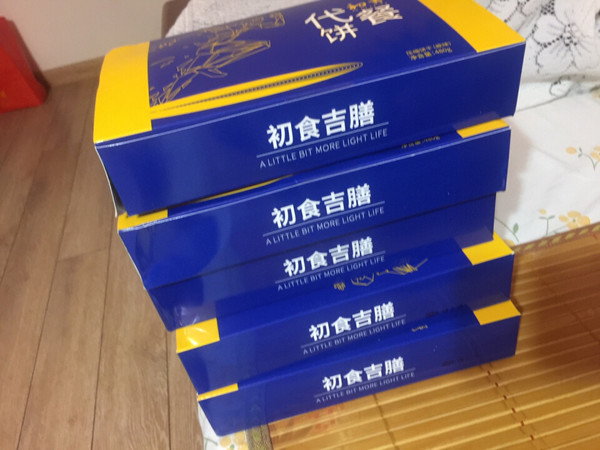 一直吃这个品牌的压缩饼干，特别喜欢，热量