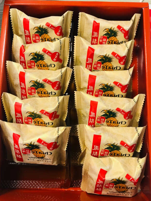 薄皮厚馅，外皮松软，吃起来有浓浓的奶香，