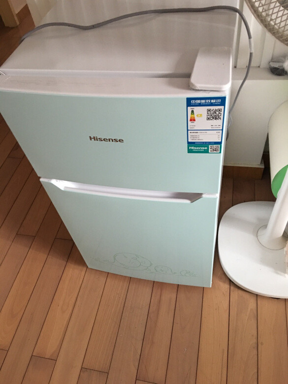 给宝宝母乳用的，不错，空间也大