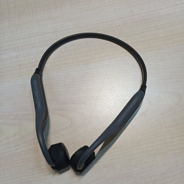 做工质感：nice音效音质：挺好舒适度：