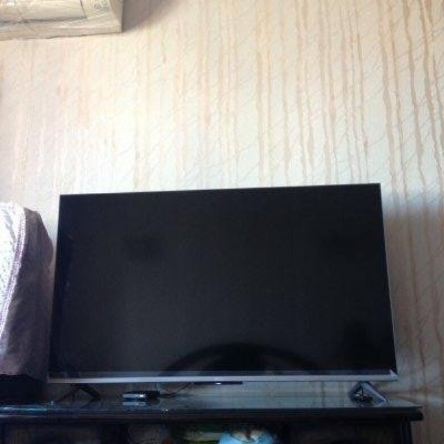 全面屏，画面清晰，色彩真实，操作简单，做