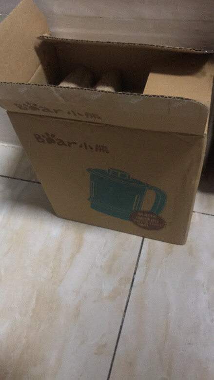 外观外形：中规中矩的外观，材质很不错，上