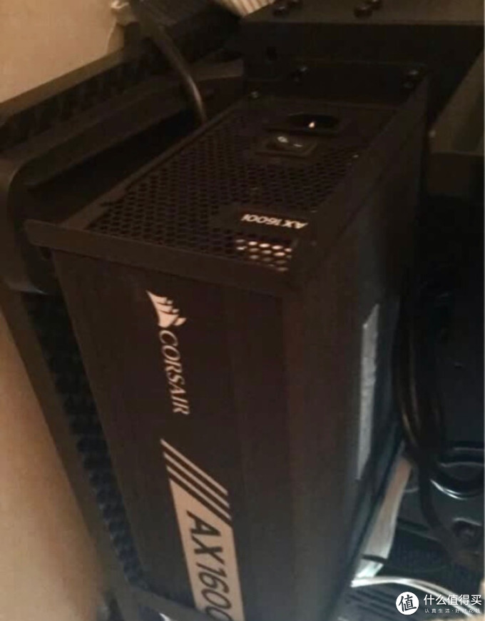 美商海盗船电脑电源
