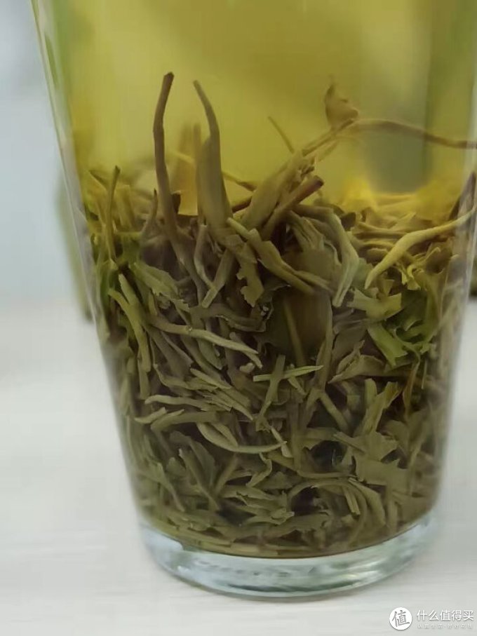 章氏飘雪绿茶