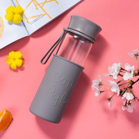 乐扣乐扣 夏季玻璃水杯 耐热格拉斯茶杯 含茶隔 手提带 隔热杯套 小清新学生杯子 水杯男水杯女 灰色-字母款-500ml