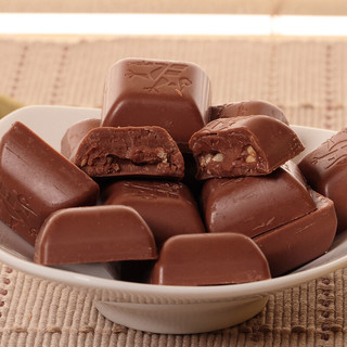 Lindt 瑞士莲 软心 榛仁巧克力