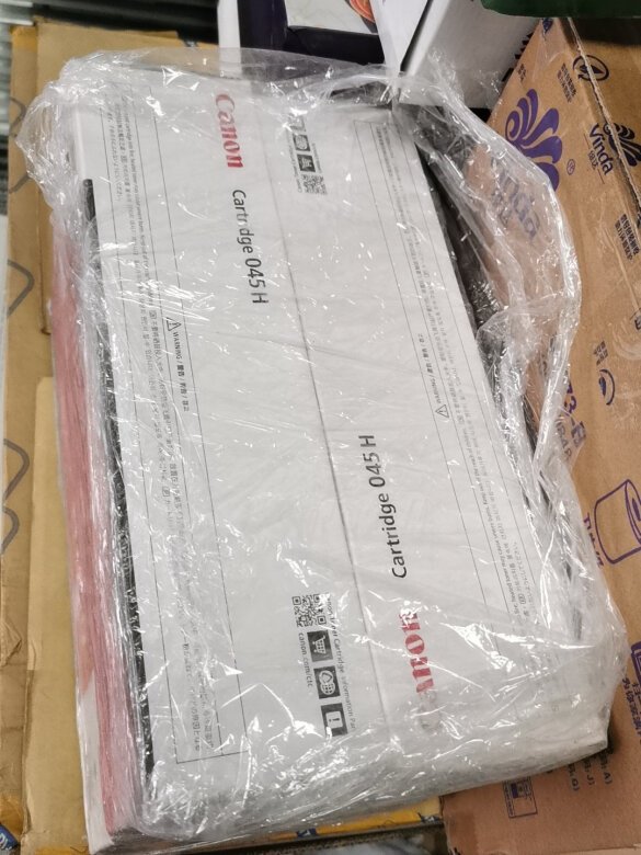 每种颜色买了一个，大容量很好用！