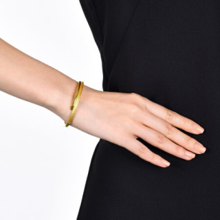 周生生足金光砂相间圆杆素圈黄金手镯女结婚金手环传承金子手镯三金