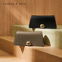 CHARLES & KEITH CK2-20781359 不规则金属扣饰单肩包