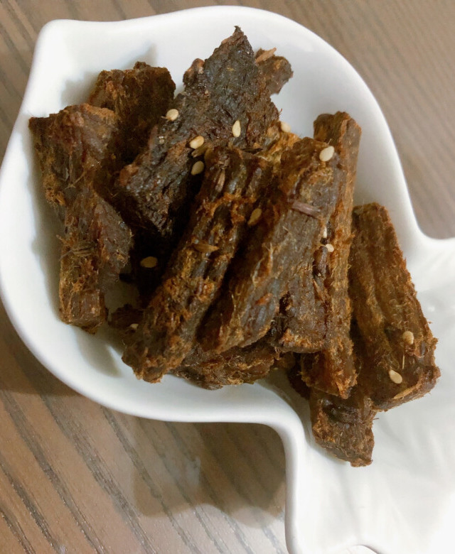 喜欢这个黄瓜条买了做了牛肉干很好吃。比在