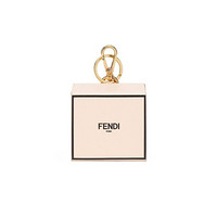 FENDI芬迪女士迷你盒子造型钥匙夹，带夹扣和品牌环时尚甜美