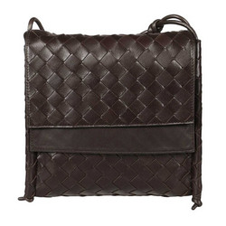 BOTTEGA VENETA 葆蝶家 FOLD系列 女士羊皮单肩包 631463VCPP12127 棕色 小号