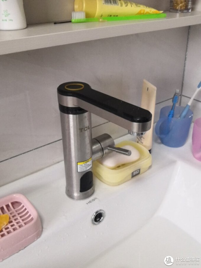 电热水器