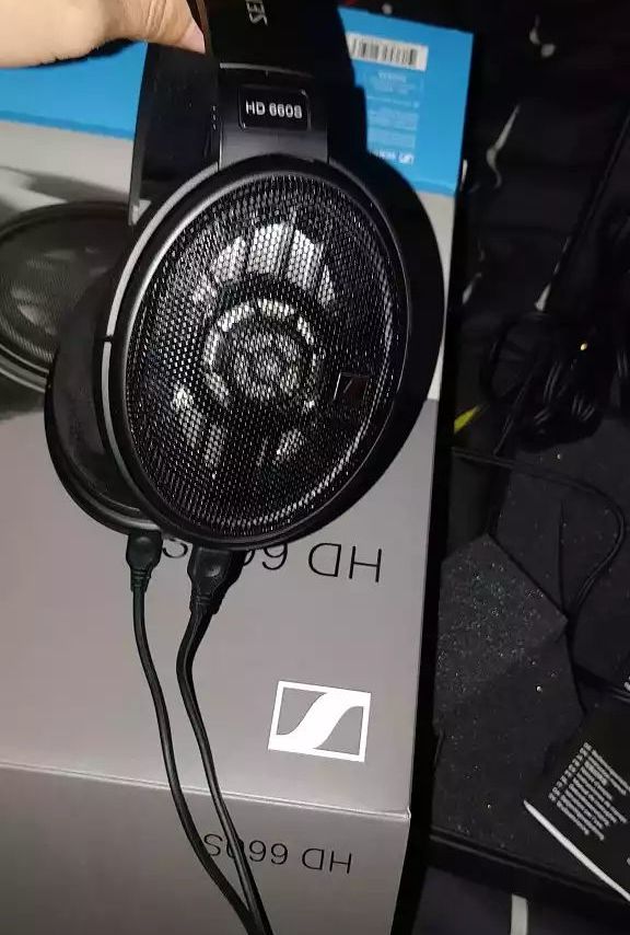 做工不错，比较完美，一直是森海塞尔的用户