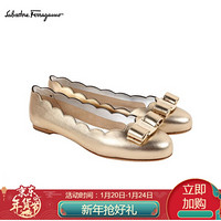 菲拉格慕(Salvatore Ferragamo)女士VARA牛皮革平底鞋0733839_1D _ 65（20FW秋冬）